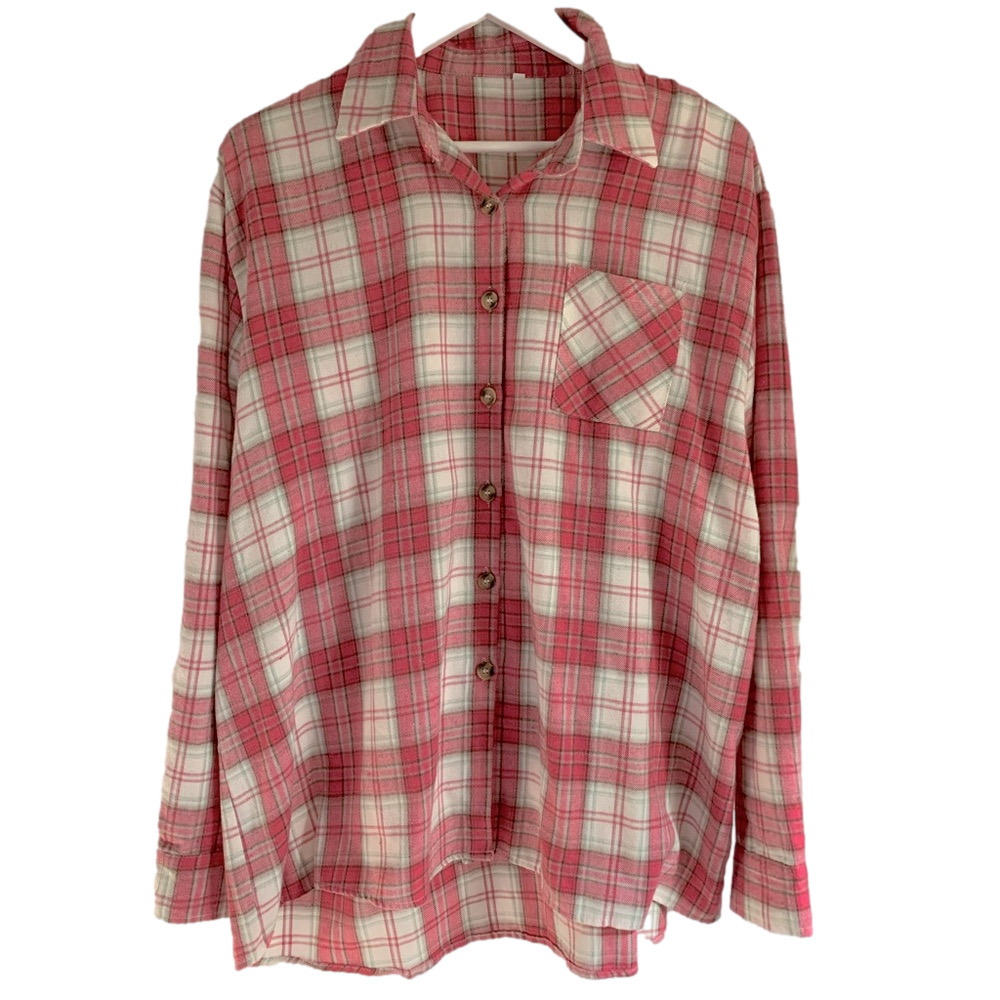 🤍🩷NWOT Pink Plaid Button Up Shirt🩷🤍